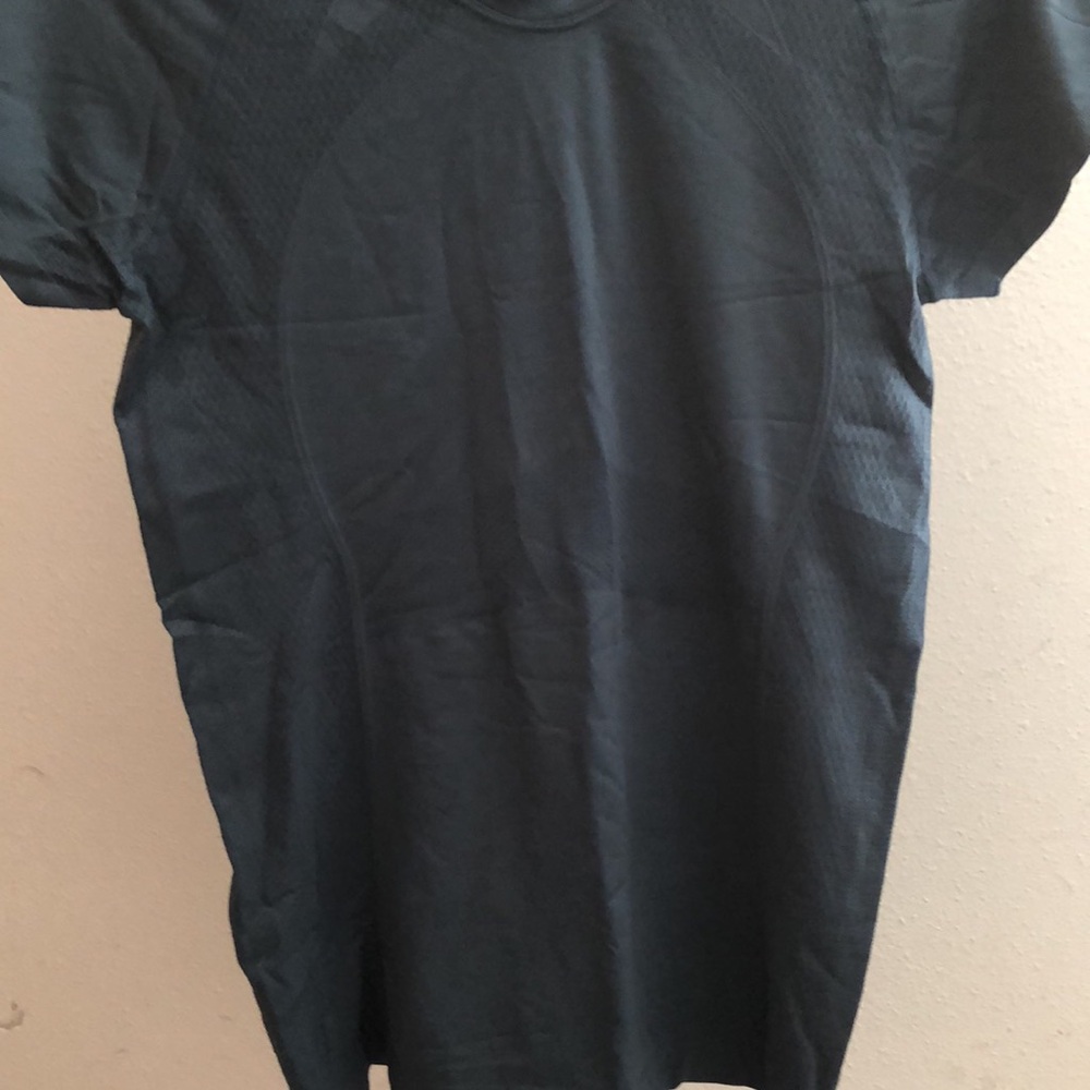 NUX workout tee size large NWOT - Picture 8 of 10